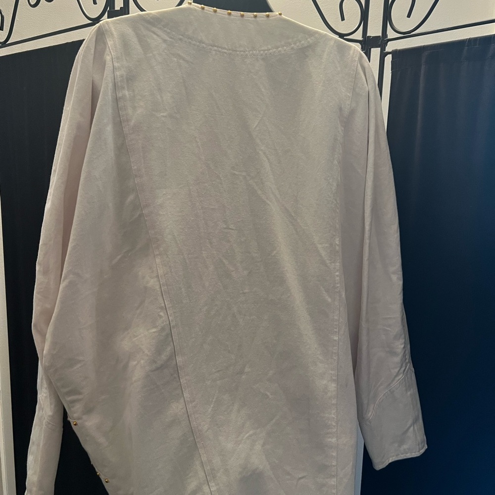 Vintage embroidered White Jacket with Gold Accents - Picture 3 of 5